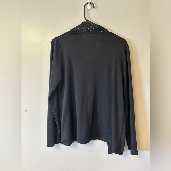 Laura Scott blouse with rhinestone design - Picture 8 of 8